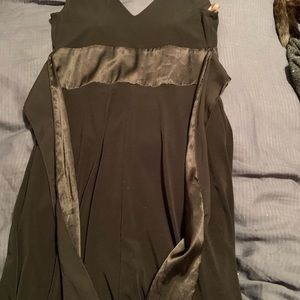 Xs (fits like a sm) black dress with back bow sash and tulle bottom detail